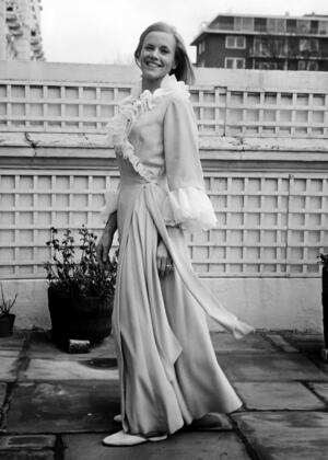 Honor Blackman nude 4