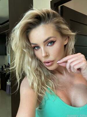 HungryKittty nude 5