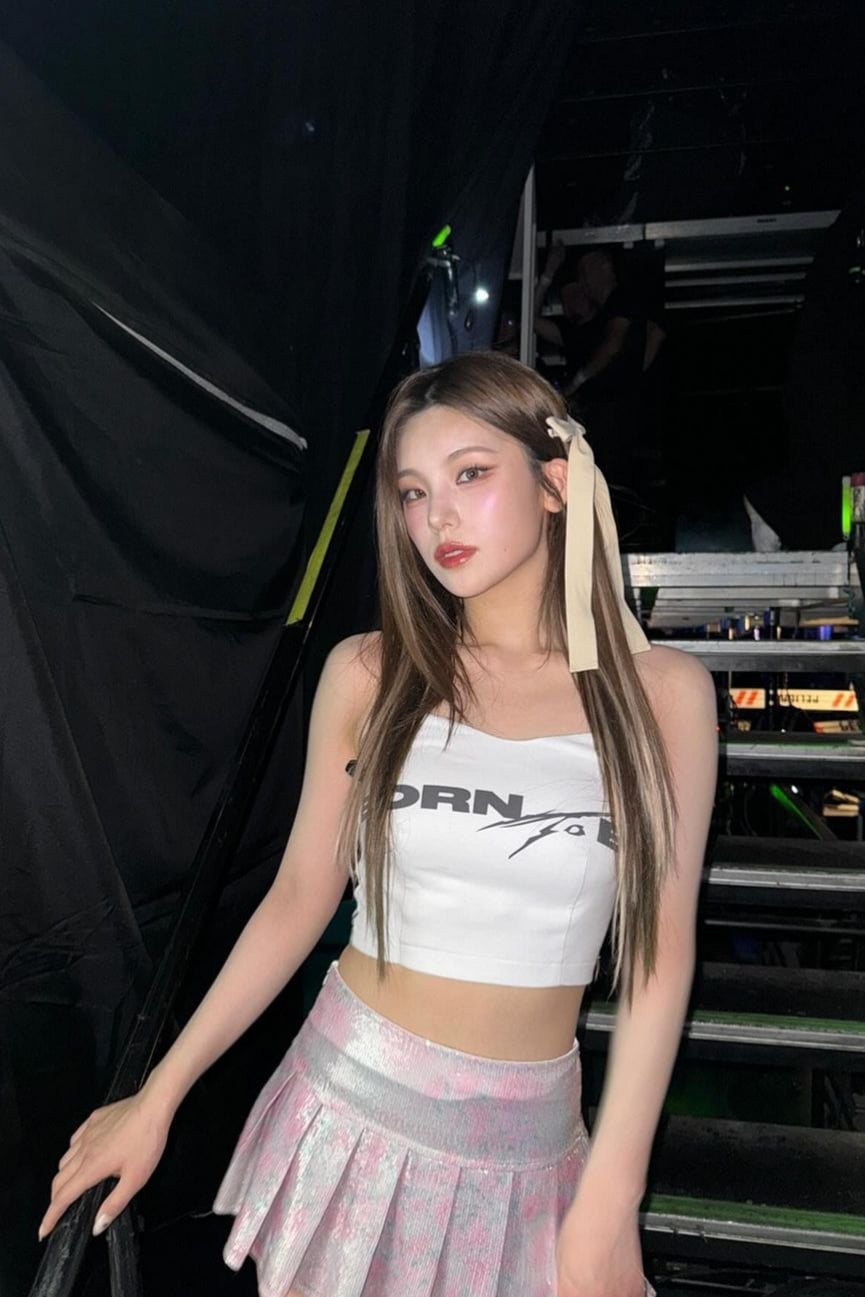 Hwang Ye-ji nude 6