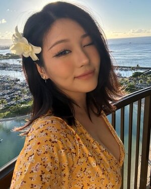 Hyoon nude 7