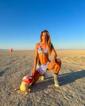 Ichelle Streekstra nude 9