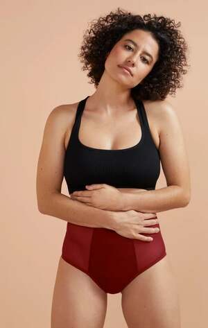 Ilana Glazer nude 1