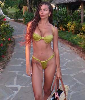 Ilaria Gallozzi nude 5