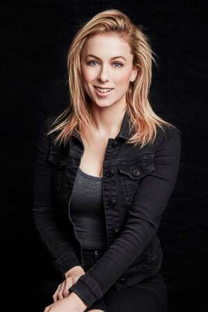 Iliza Shlesinger nude 11
