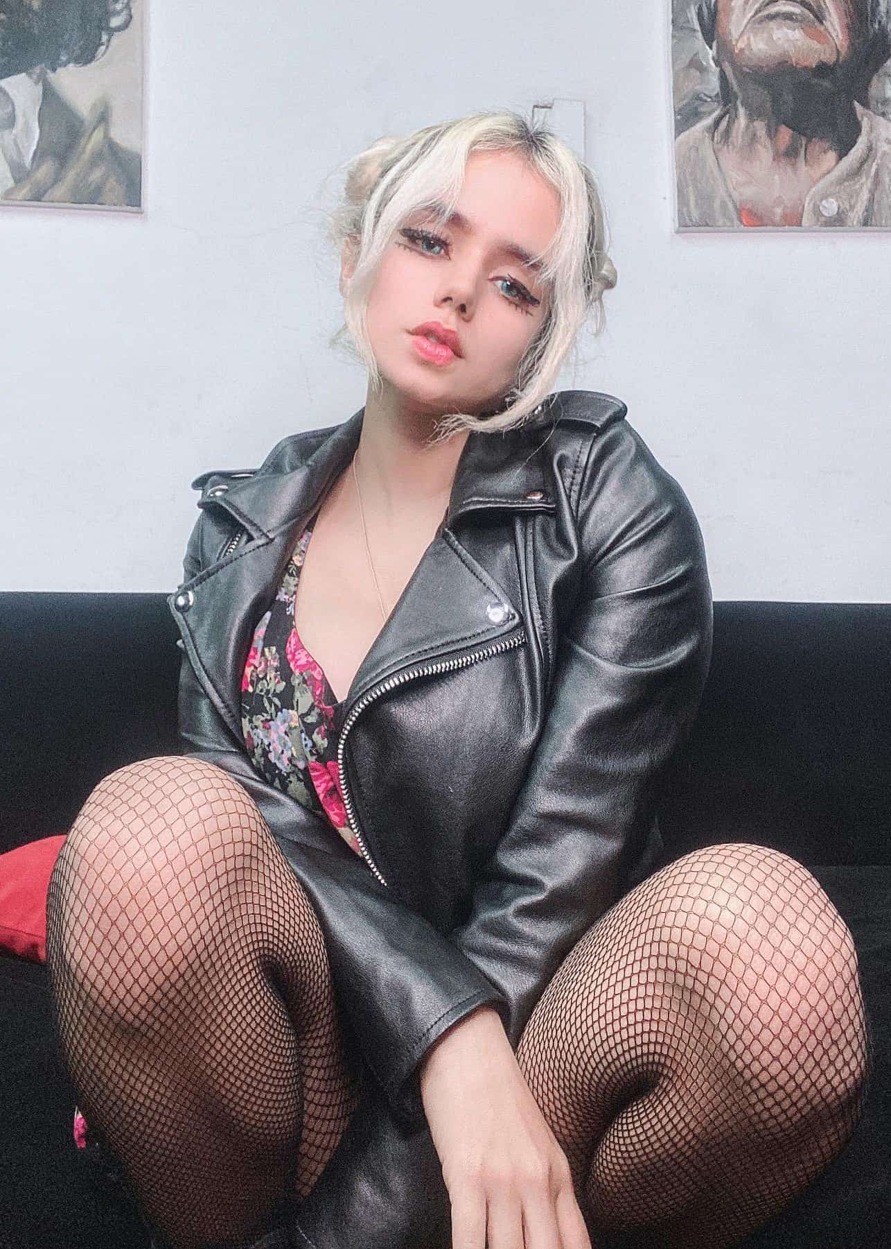 Indi Skovar nude 7