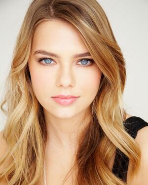 Indiana Evans nude 12