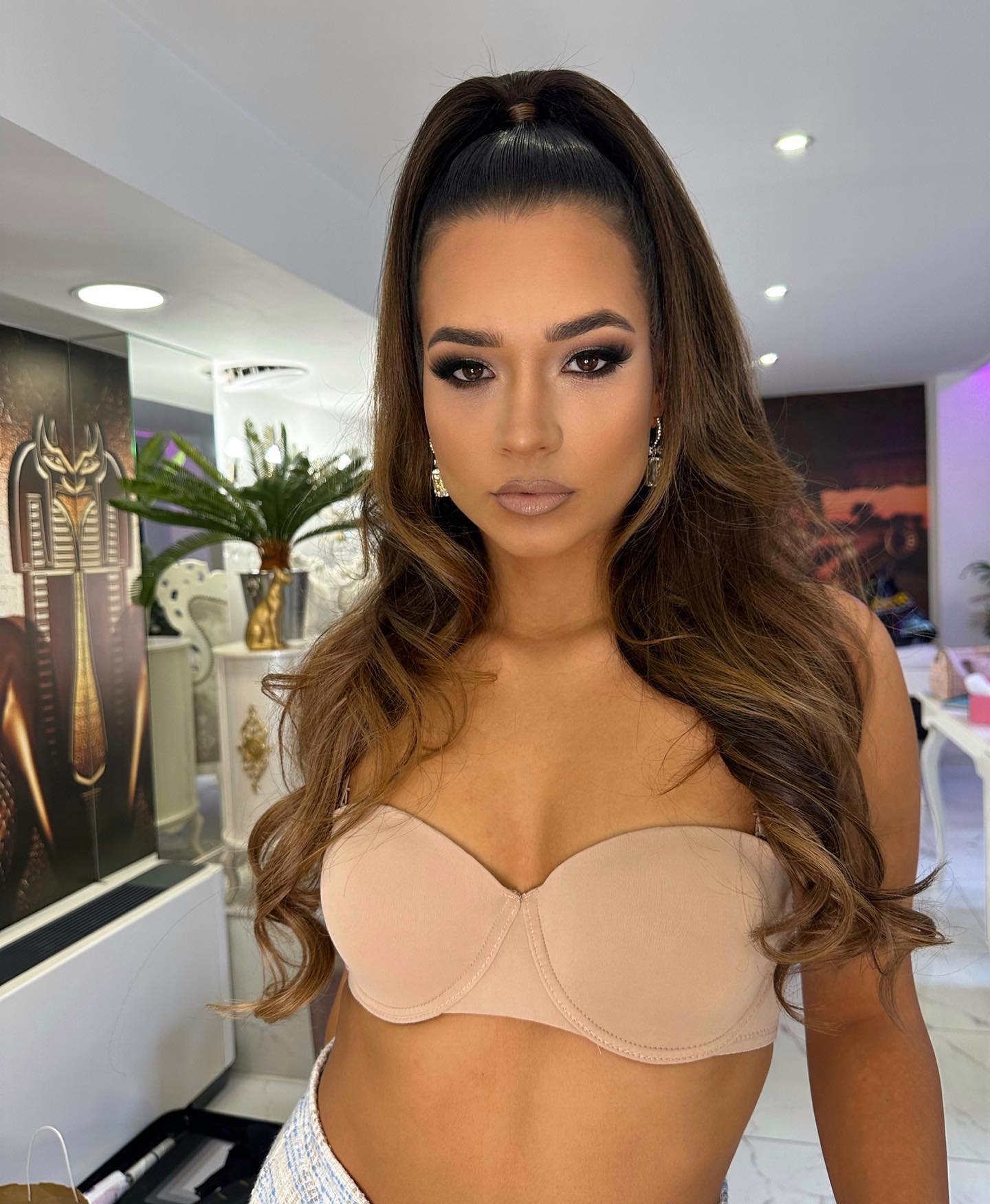 Indodjija nude 5