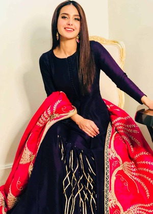 Iqra Aziz nude 1