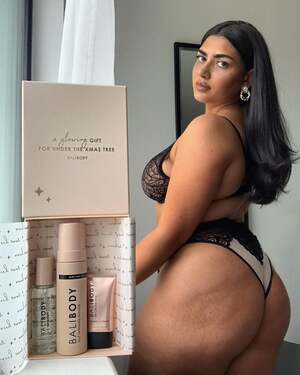 Irena Drezi nude 11