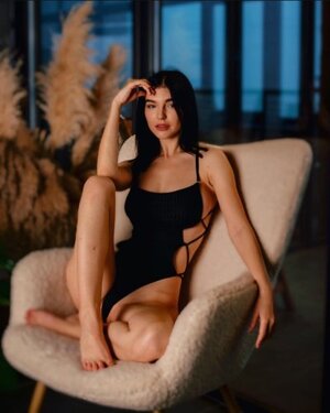 Irena Ortega nude 10
