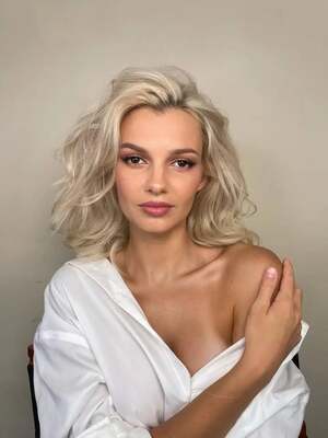 Iryna Zarutska nude 11