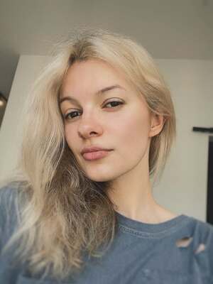 Iryna Zarutska nude 6