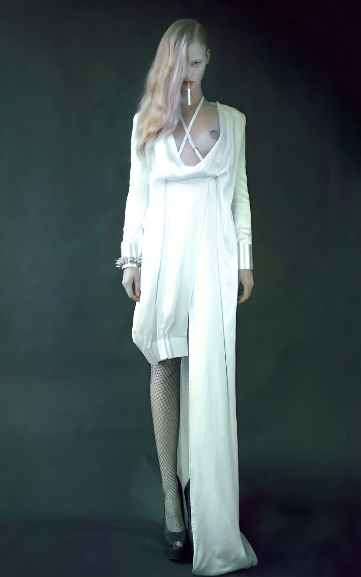 Isabeau Hitijahubessy nude 9