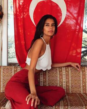 Isabela Valadeiro nude 2