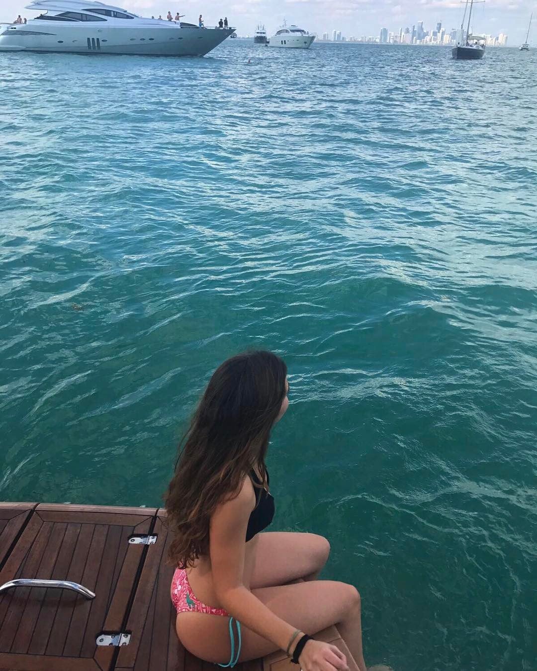 Isabella Cuneo nude 9