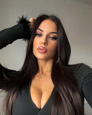 Isabella Jolia nude 5