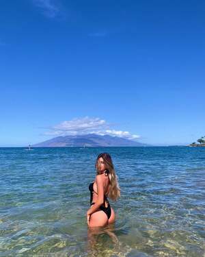 Isabella Lamas nude 3
