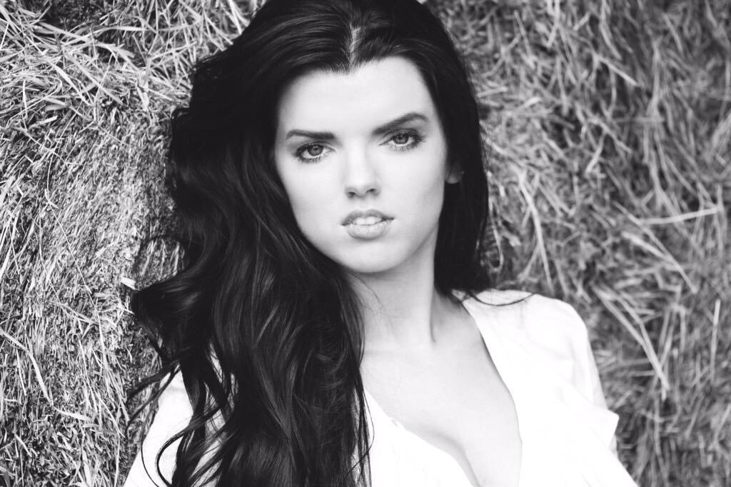 Isabelle Ratchford nude 12