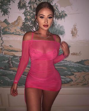 Iulia Valentina nude 9