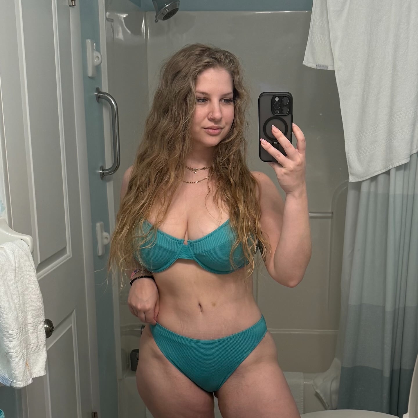 Ivy Andrews nude 5