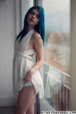 Ivy Blue nude 8