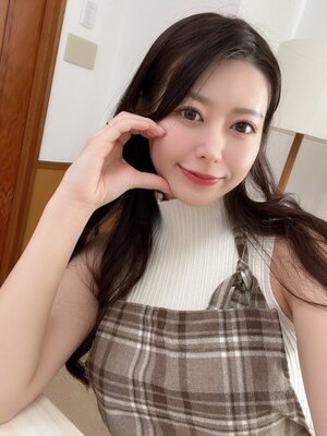 Iyo Shinohara nude 3