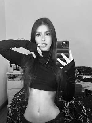 Iza Almeida nude 7