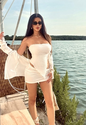 Izabela Czyz nude 6