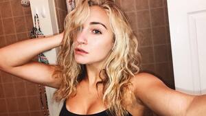 Izzy Bressman nude 6