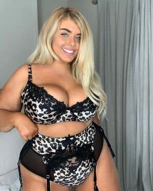 Izzy Nicholls nude 11