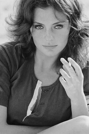 Jacqueline Bisset nude 9