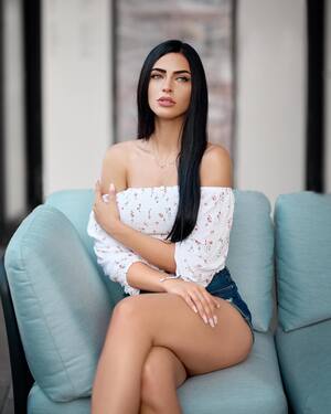 Jacqueline Neubauer nude 8