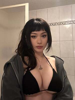 Jade-Anh Ngo nude 3