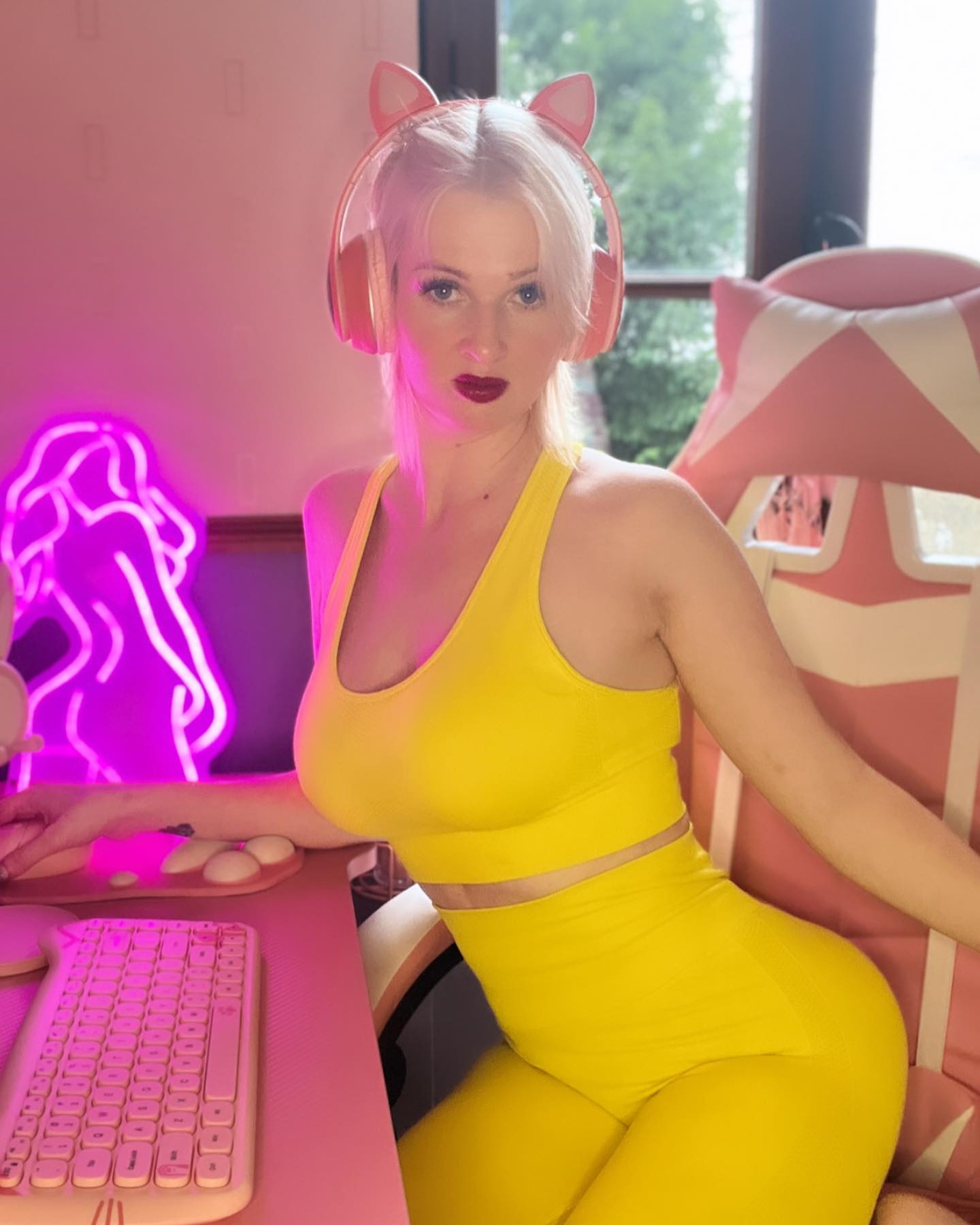 Jade Latour nude 10