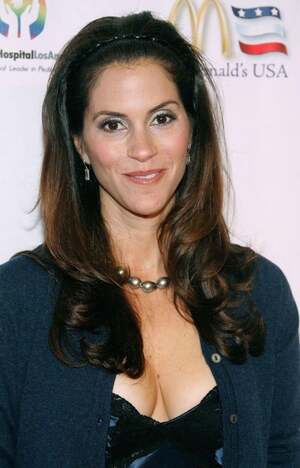 Jami Gertz nude 11