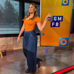 Jamie Erdahl nude 7