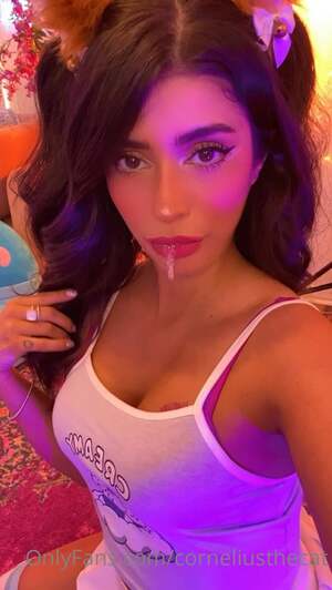 Jamie Nicole nude 10