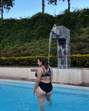 Jane Dipika Garrett nude 8