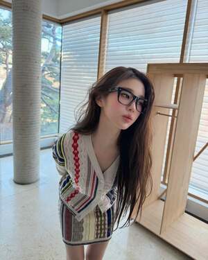 Jang Won-young nude 11