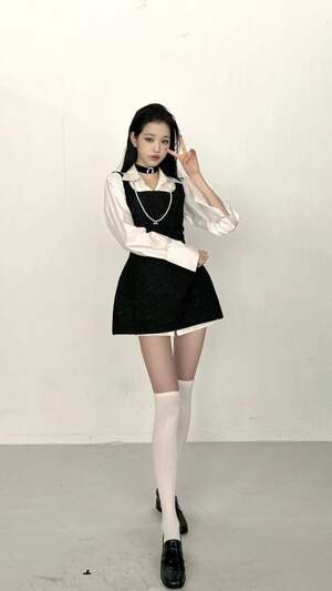 Jang Won-young nude 4