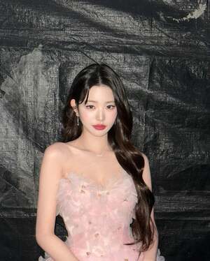Jang Won-young nude 6