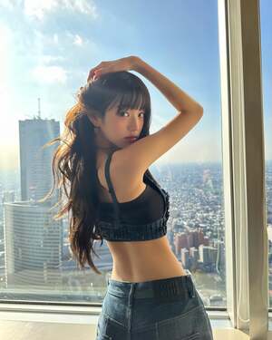 Jang Won-young nude 8