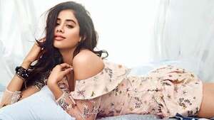 Janhvi Kapoor nude 5
