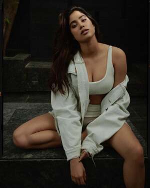 Janhvi Kapoor nude 6