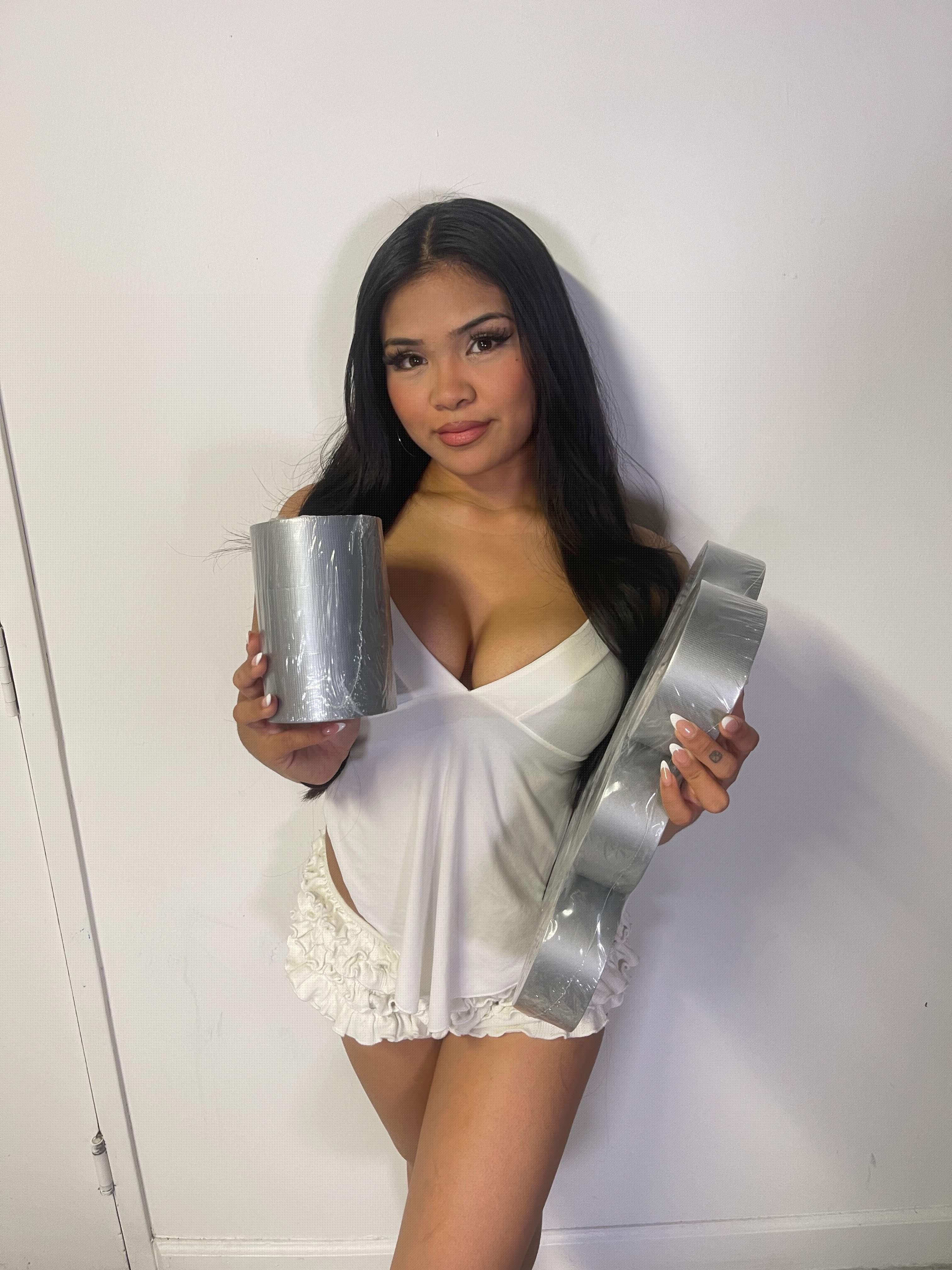 Janifest nude 3