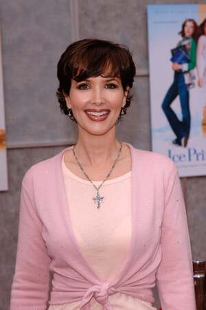 Janine Turner nude 8