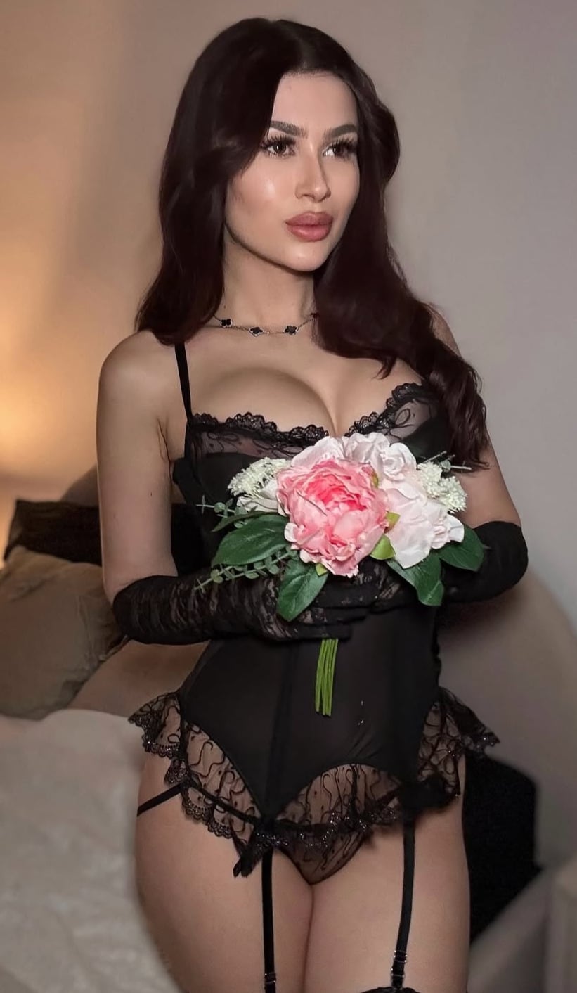 Jasmin Norris nude 12