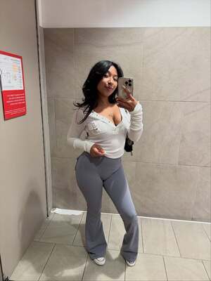 Jasmine Almendarez nude 2