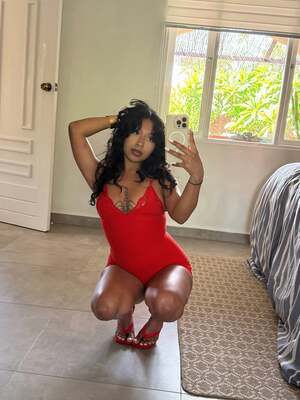 Jasmine Almendarez nude 5