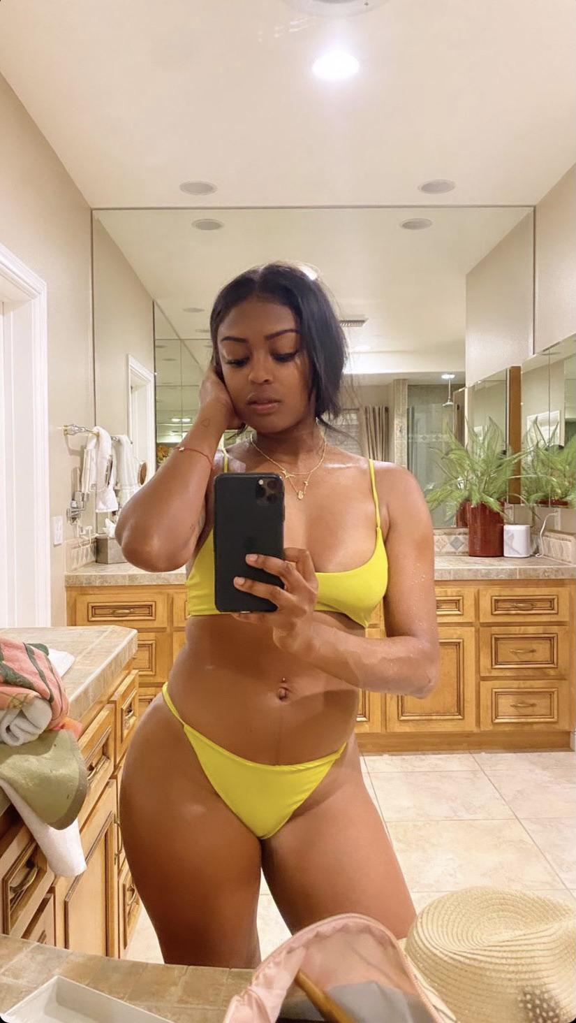Javicia Leslie nude 12